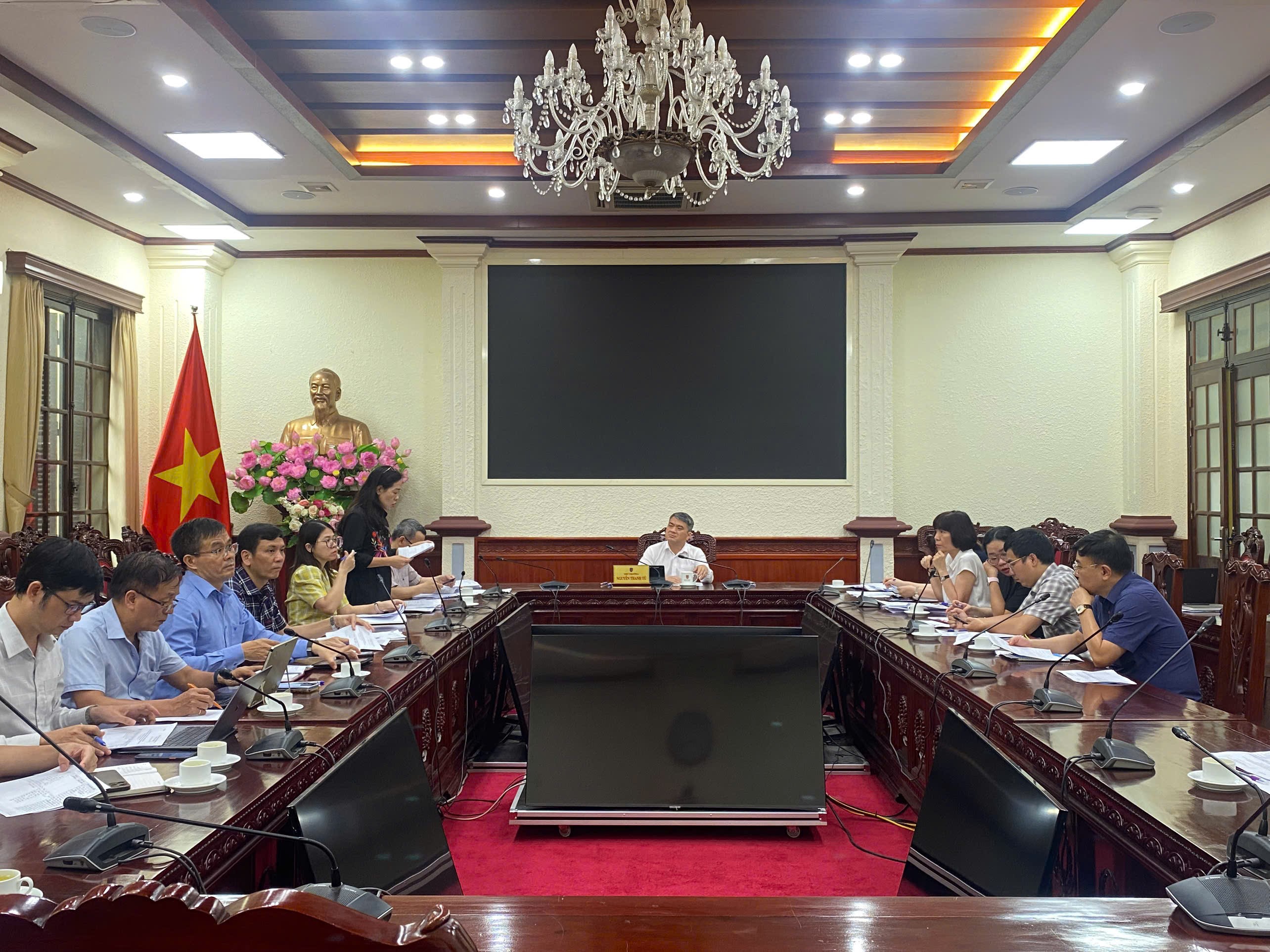 Thứ trưởng Nguyễn Thanh Tú chỉ đạo khẩn trương triển khai họp trao đổi cho ý kiến kết quả rà soát và chuẩn bị tổ chức Hội thảo lấy ý kiến về kết quả rà soát